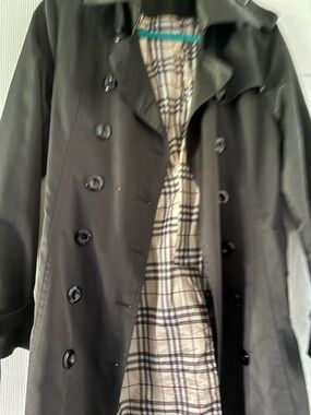 Classic Black Trench Coat with Plaid Lining